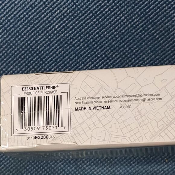 Hasbro Battleship Portable Game New! - Picture 6 of 6